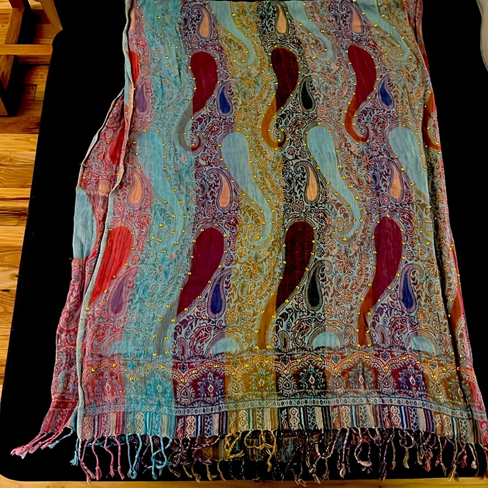 Beautiful colorful Scarf purchased from Dubai in excellent cond great quality